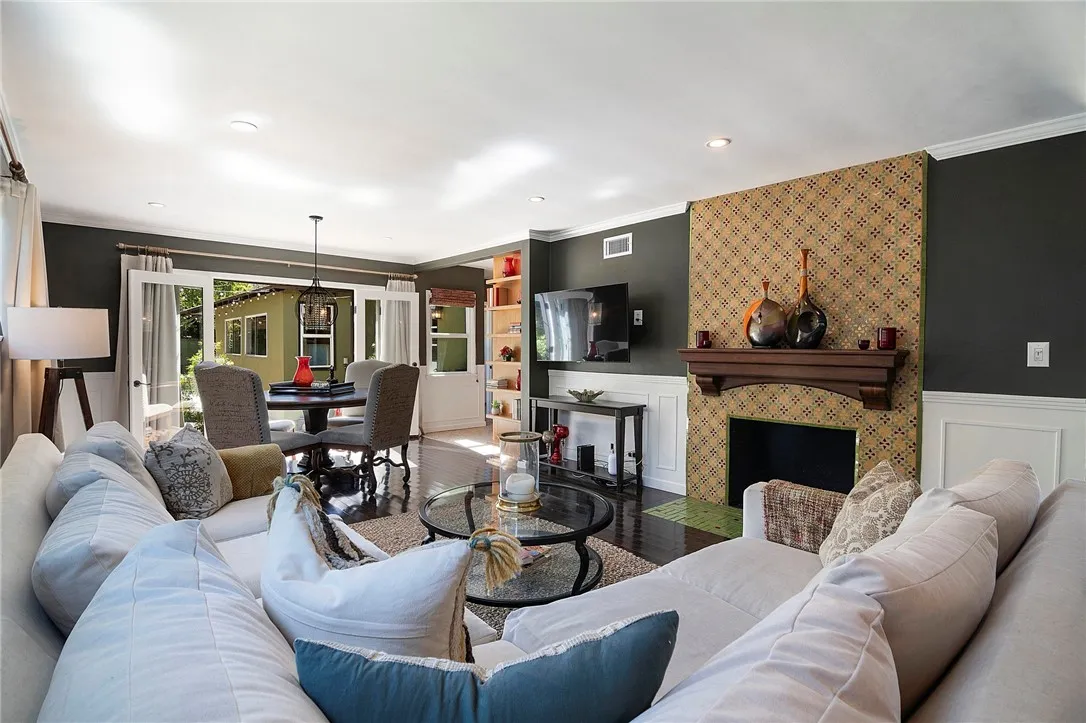 544 N California Street, Burbank, CA 91505 - Photo 4 of 24, Burbank, CA