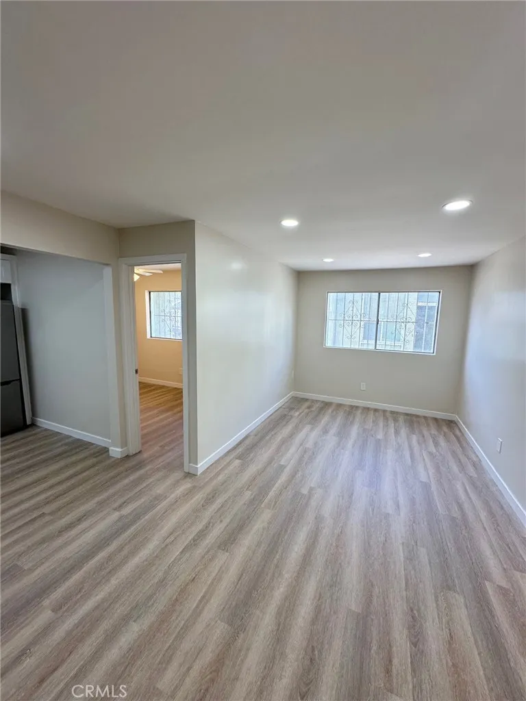 https://cdn.realtyfeed.com/cdn/127/306649999/74daf354f71a72fffccebba3a56a5e7b.webp