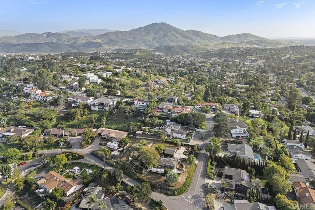 https://cdn.realtyfeed.com/cdn/127/306650032/304ef55a6c1c6f4cbc9a83b6891b50d2.webp