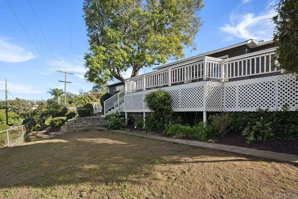 https://cdn.realtyfeed.com/cdn/127/306650032/8e454993e5ad525d62bd5d1f0d7a556e.webp