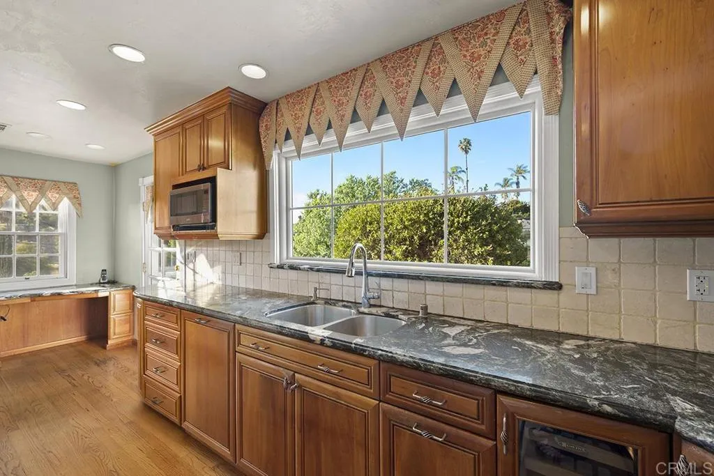 https://cdn.realtyfeed.com/cdn/127/306650032/e77538a9fb5ced12b9c9ab624bf6d8a3.webp