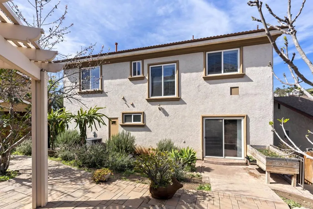 https://cdn.realtyfeed.com/cdn/127/306650044/3c72c42e905f43d499518df0a92d8f27.webp