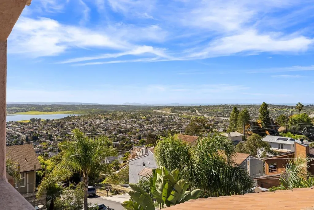 https://cdn.realtyfeed.com/cdn/127/306650044/9d9f0dd6ec1b6ff3b0385924493d4463.webp