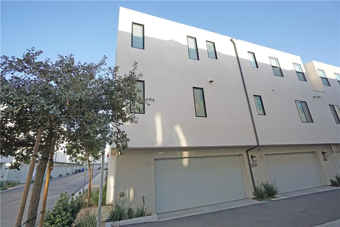 Photo #31: TR26035780 Listing: Photo #31