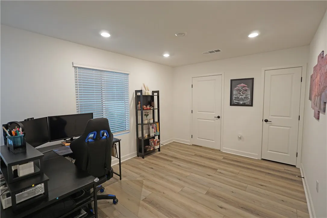 Photo #4: TR26035780 Listing: Photo #4