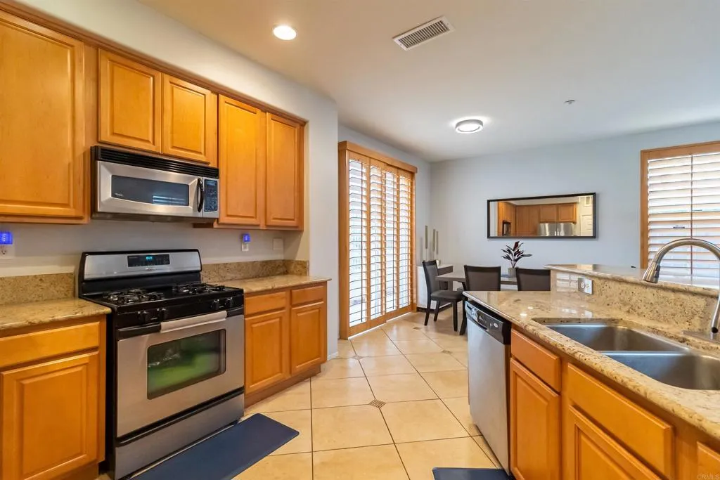 7283 Isabella Villa Court, Highland, CA 92346 - Photo 5 of 55, Highland, CA