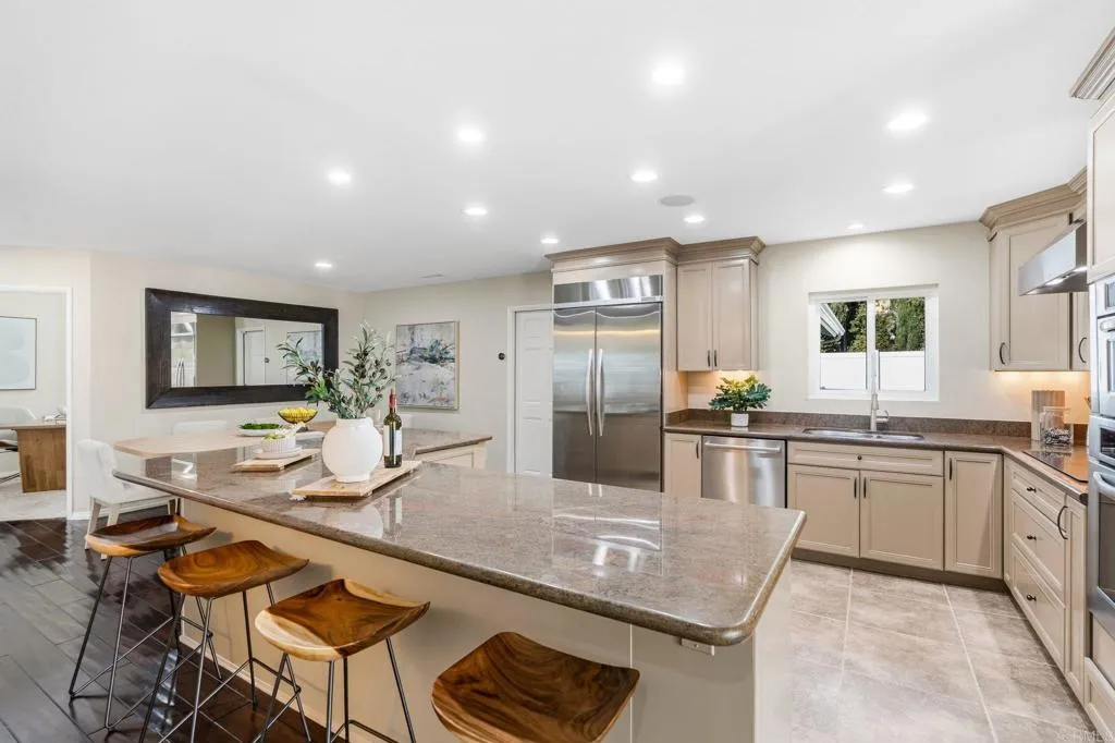 https://cdn.realtyfeed.com/cdn/127/306650161/b60b660acd739662814f50fad5d0e569.webp