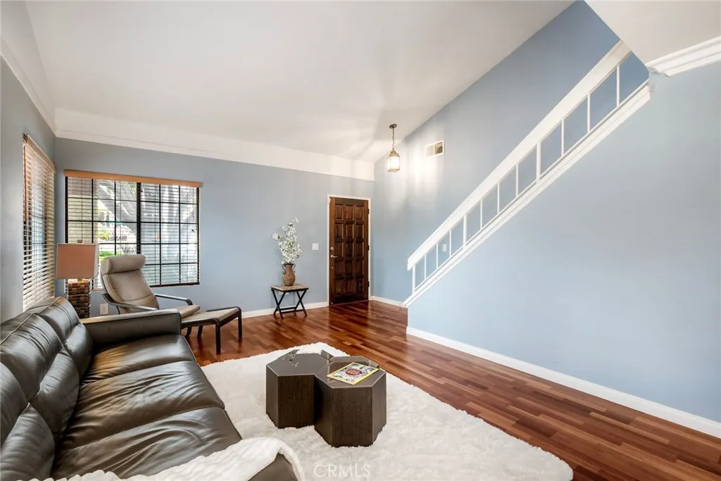 https://cdn.realtyfeed.com/cdn/127/306650166/017aa8ad6a09d1c7b03d7d428c4b8480.webp