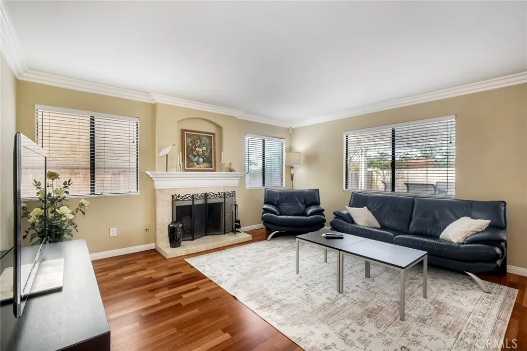 https://cdn.realtyfeed.com/cdn/127/306650166/5b7a959643b560767d560e8445f32435.webp