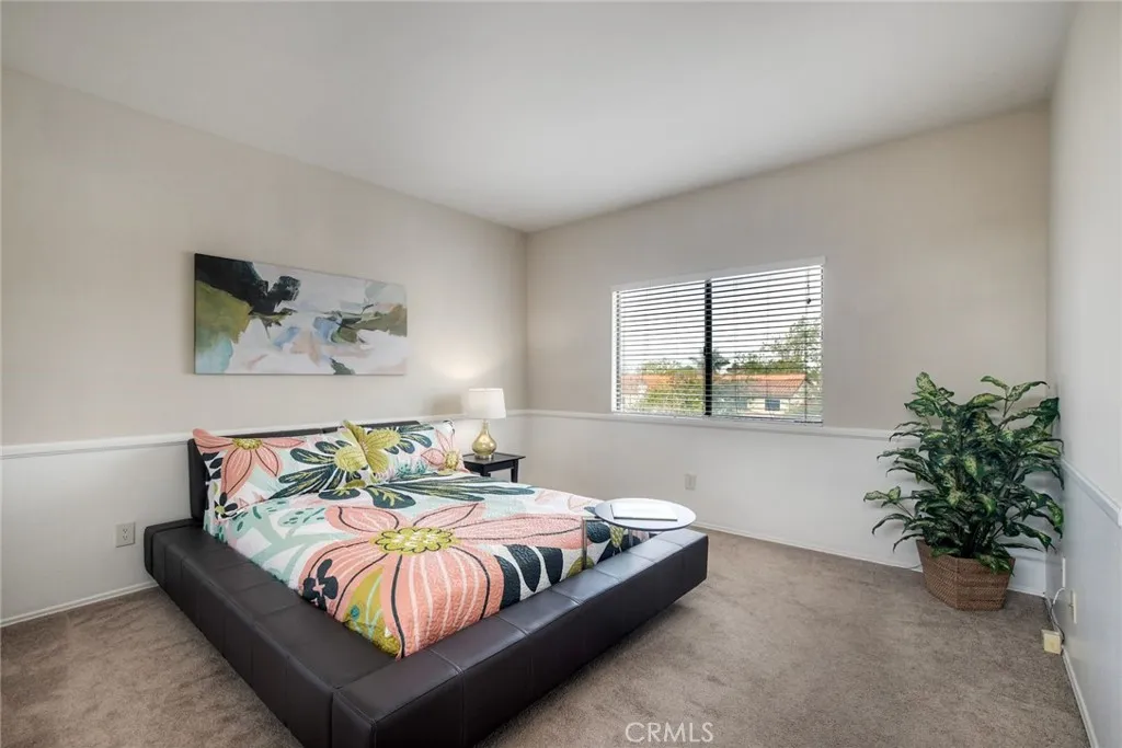 https://cdn.realtyfeed.com/cdn/127/306650166/94cbc6a536a833991e4179f0b40c281e.webp