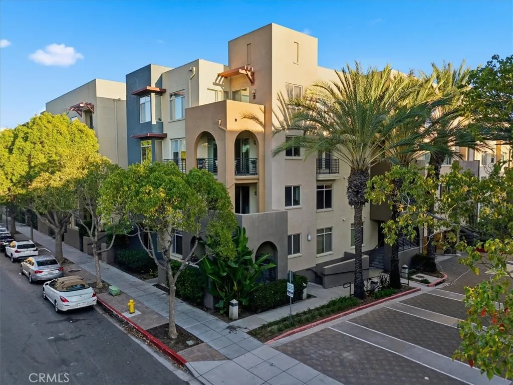 https://cdn.realtyfeed.com/cdn/127/306650191/198645ea2ad407c1920381a97e5a57a9.webp