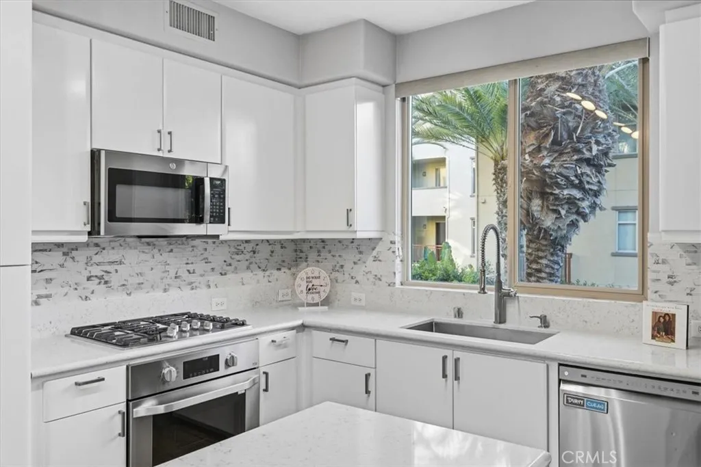 Photo #9: SW26039502 Listing: Photo #9