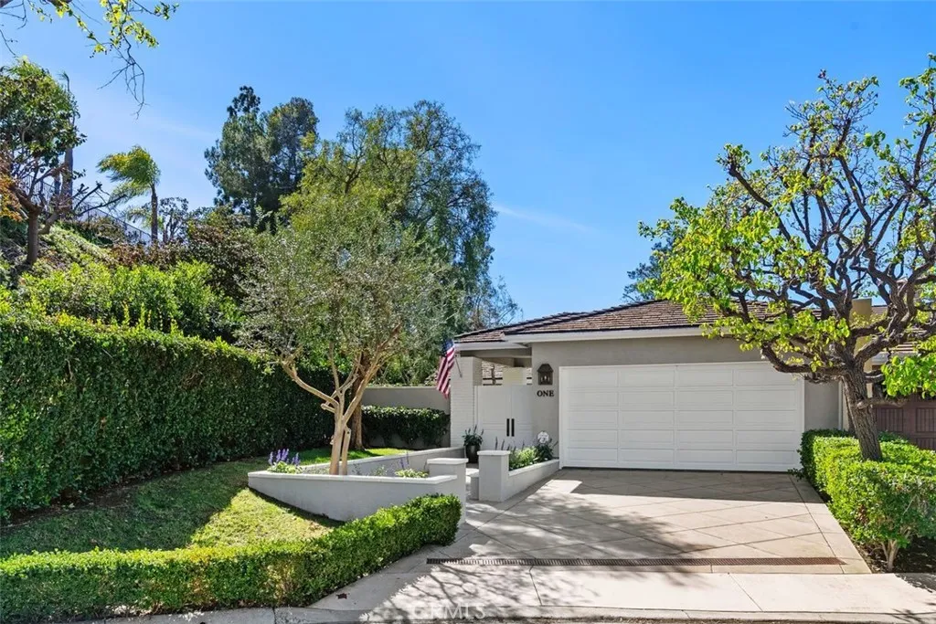 1 Rue Deauville, Newport Beach, CA 92660 - Main photo, Newport Beach, CA