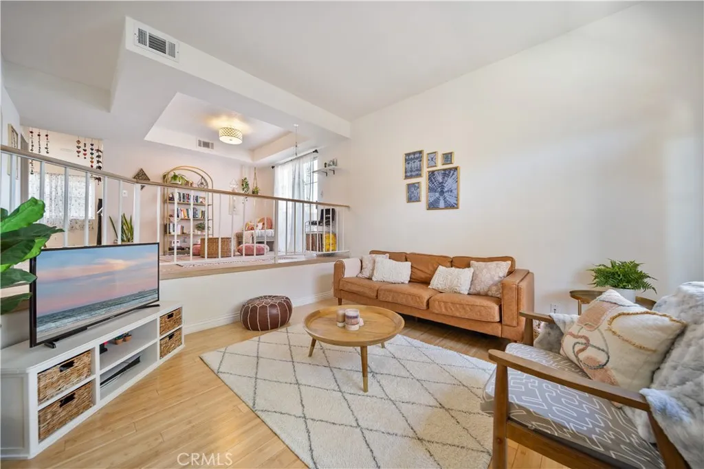 19950 Sherman Way Unit A Unit A, Winnetka, CA 91306 - Photo 4 of 47, Winnetka, CA