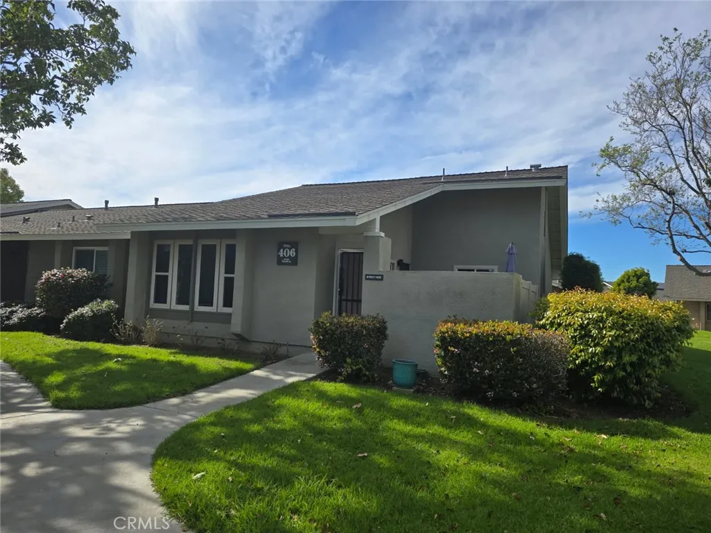 8766 Tulare Drive Unit 406f, Huntington Beach, CA 92646 - Main photo, Huntington Beach, CA