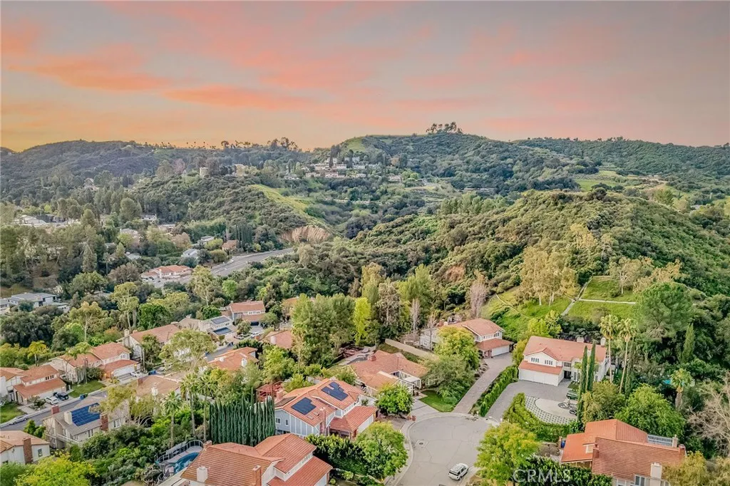 22232 Alizondo, Woodland Hills, CA 91364 - Photo 3 of 39, Woodland Hills, CA