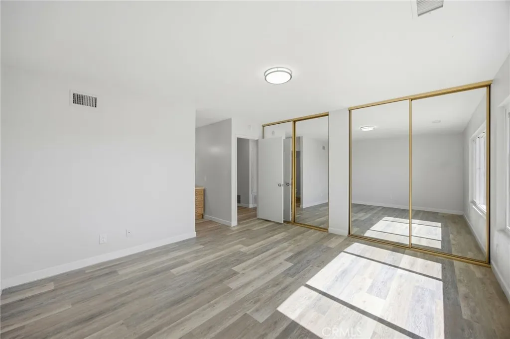 https://cdn.realtyfeed.com/cdn/127/306650525/fc00589f44e683e1b589edc4ce7fe3b8.webp