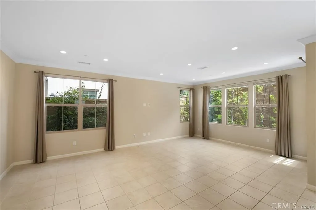 113 Tidal Line, Irvine, CA 92620 - Photo 4 of 25, Irvine, CA