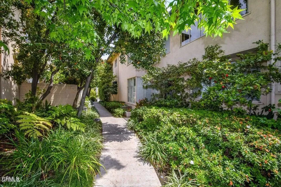 660 S Orange Grove Boulevard Unit F, Pasadena, CA 91105 - Main photo, Pasadena, CA