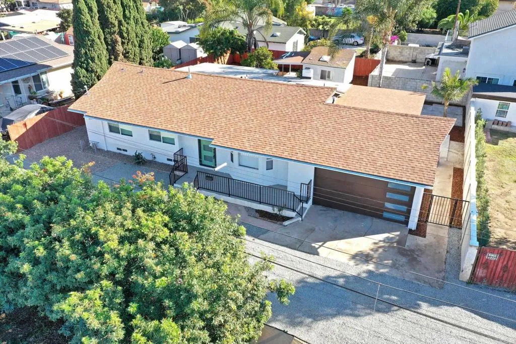 https://cdn.realtyfeed.com/cdn/127/306650663/fb71e8009035a8fb16325f118534fec4.webp