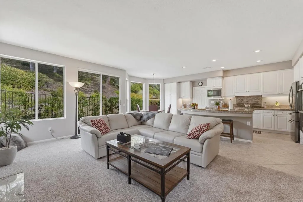 https://cdn.realtyfeed.com/cdn/127/306650679/91e800e039ef8e1519e8501763b4b384.webp