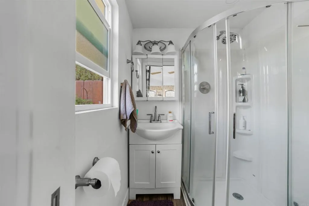 https://cdn.realtyfeed.com/cdn/127/306650690/1654124e6368bbe714d1ed19cec3b607.webp