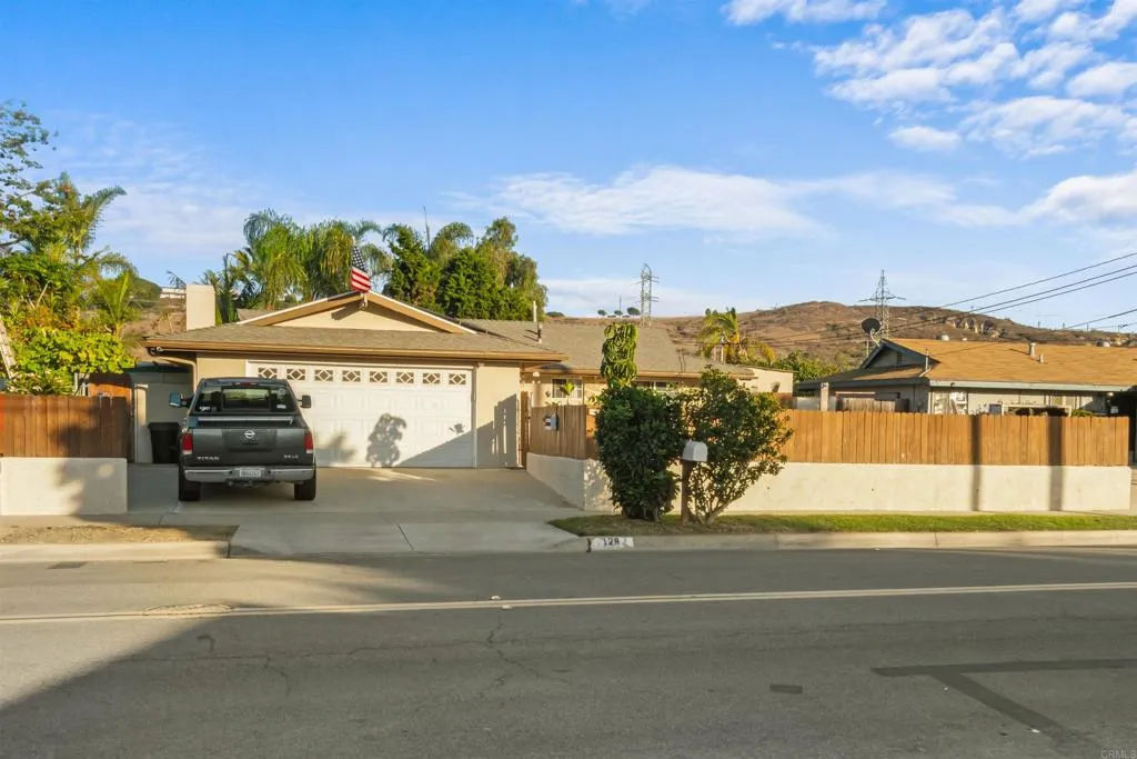 https://cdn.realtyfeed.com/cdn/127/306650690/821562aaa1bc1c796d7964e4d6b12099.webp