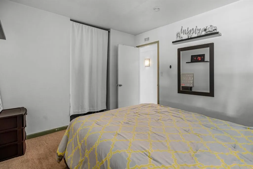 https://cdn.realtyfeed.com/cdn/127/306650690/904057e3f52b2426c81dd7bb2d0e3d74.webp