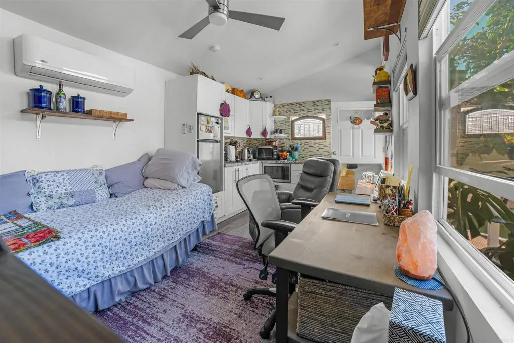 https://cdn.realtyfeed.com/cdn/127/306650690/d9b14ad55a883d75b0e4a8eed2e96073.webp