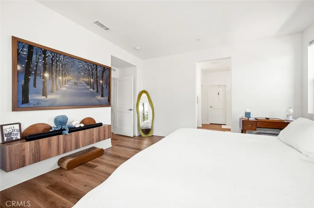 Photo #18: ND26031188 Listing: Photo #18