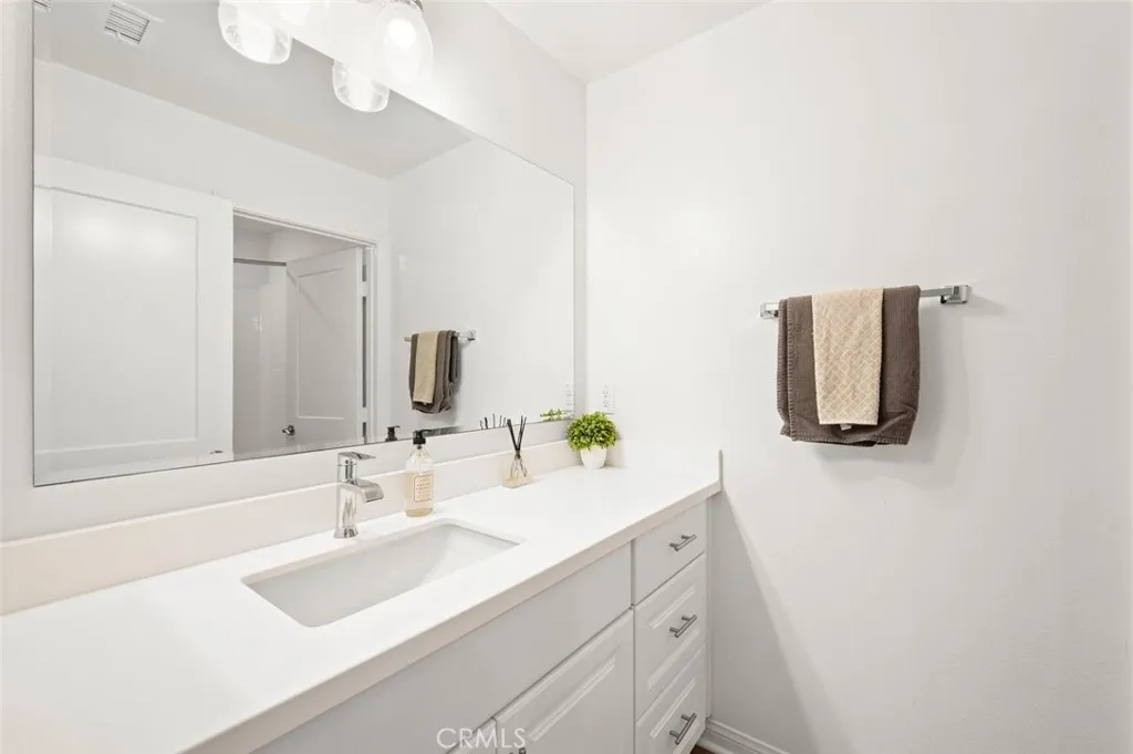 Photo #28: ND26031188 Listing: Photo #28