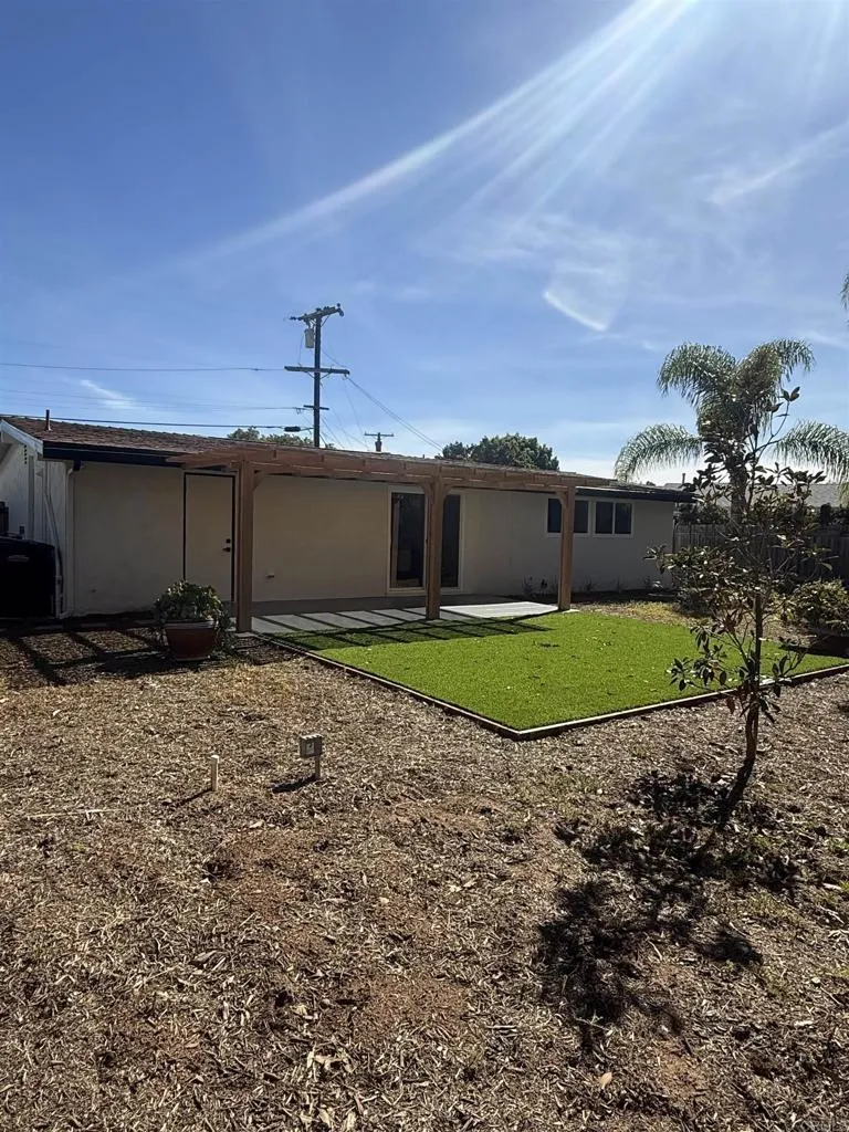 https://cdn.realtyfeed.com/cdn/127/306650777/0e93cd8ab461f57a39b1dc2f959b9e78.webp