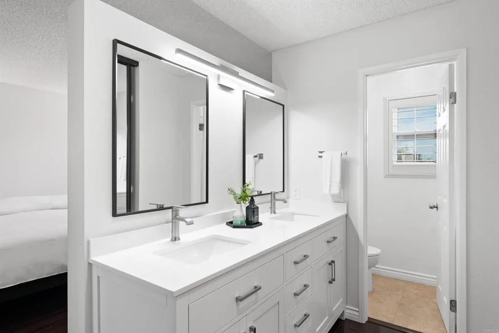 https://cdn.realtyfeed.com/cdn/127/306650927/53c2b7951e6edd24698bdb5f0ff52723.webp