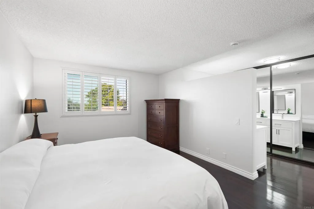 https://cdn.realtyfeed.com/cdn/127/306650927/605cf34c5c87a45a22f75b9fcc92d8d0.webp
