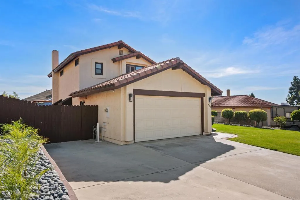 https://cdn.realtyfeed.com/cdn/127/306650927/a38abd9d541c7823ba29474cb159604d.webp