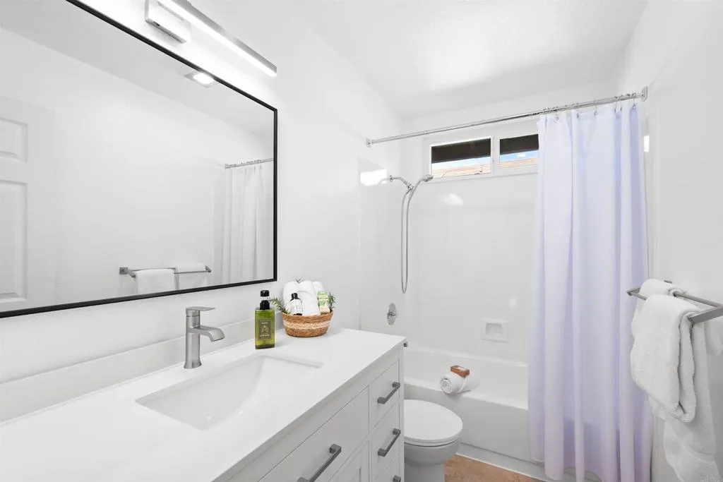 https://cdn.realtyfeed.com/cdn/127/306650927/f2217f7f6eeb41a537039fe6b504a9f7.webp