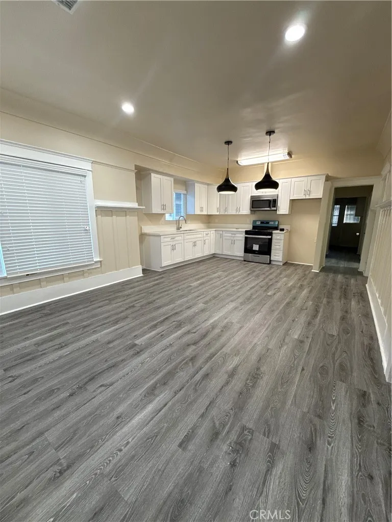 7509 Kentland Avenue, West Hills, CA, 91307