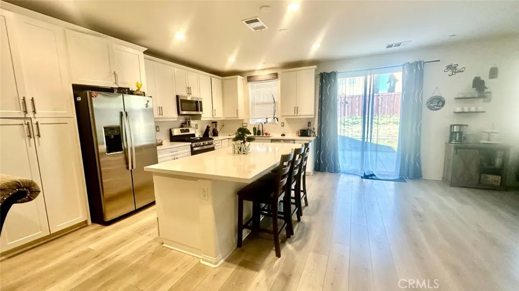 10260 Torrey Court, Hesperia, CA 92345 - Photo 5 of 18, Hesperia, CA