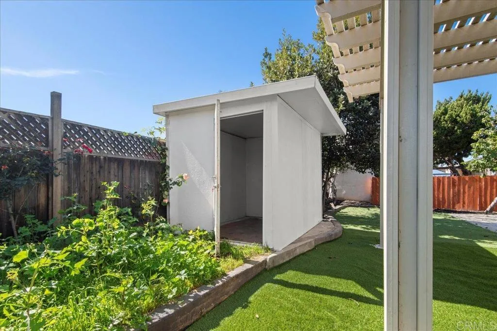 https://cdn.realtyfeed.com/cdn/127/306650959/215170b62212ecabfaa79f5799aca29f.webp