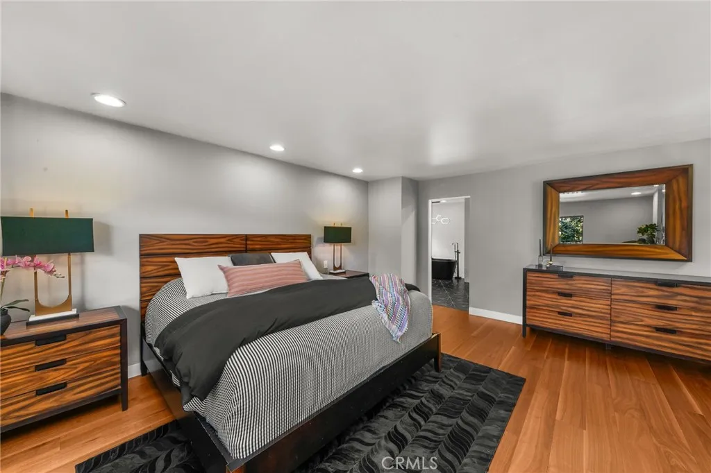 https://cdn.realtyfeed.com/cdn/127/306650982/343a7a70c048872062857f2252b0401a.webp