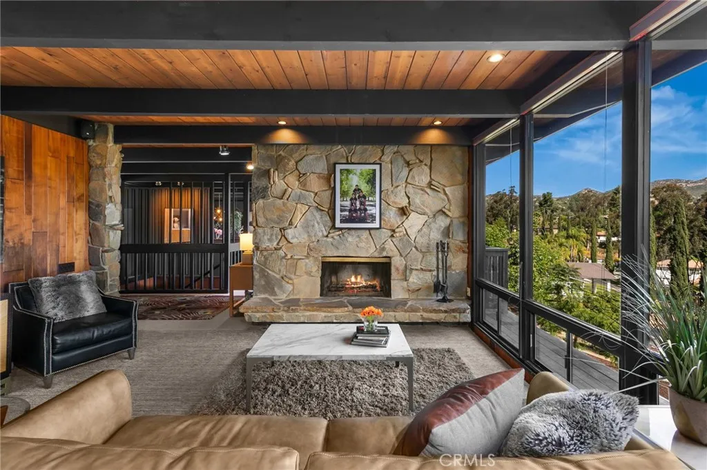 https://cdn.realtyfeed.com/cdn/127/306650982/6ff33b60ea4e60d894480c7299fdbe80.webp