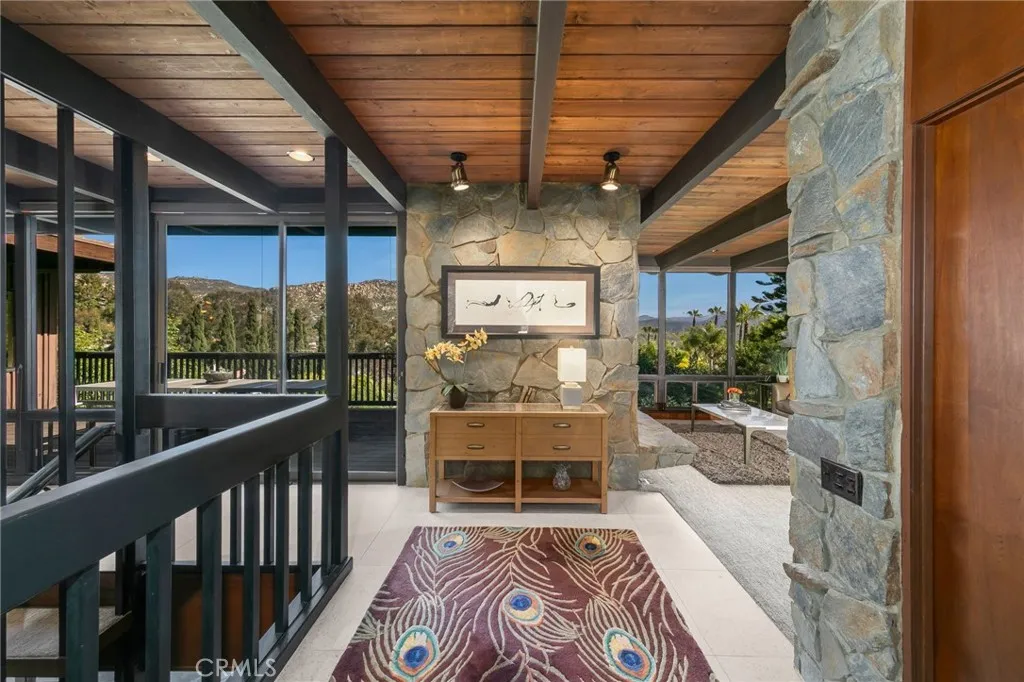 https://cdn.realtyfeed.com/cdn/127/306650982/df89b73bc9ad4136f32982f3ecb45ceb.webp
