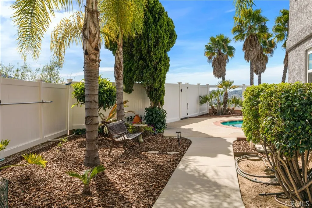 https://cdn.realtyfeed.com/cdn/127/306651020/701d75a17ab66fb4b1653585499e9994.webp