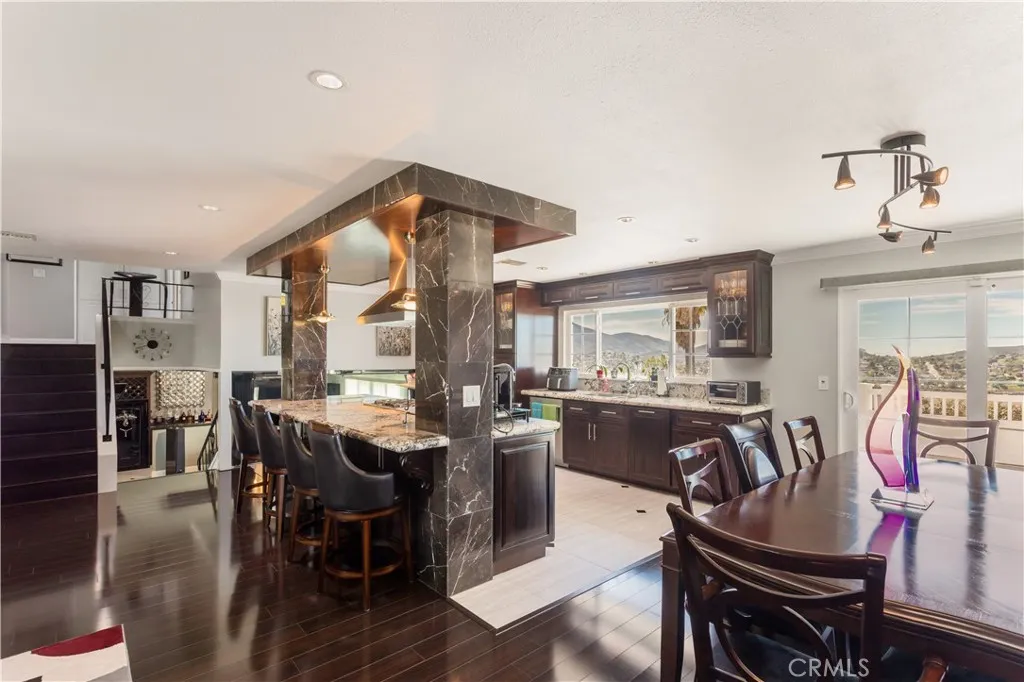 https://cdn.realtyfeed.com/cdn/127/306651020/7487b0c69354d958686ed340aef5759f.webp