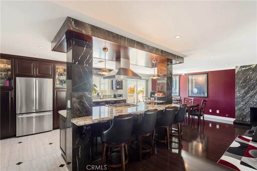 https://cdn.realtyfeed.com/cdn/127/306651020/bf6862ba33d05a584bf83f23be5ef084.webp