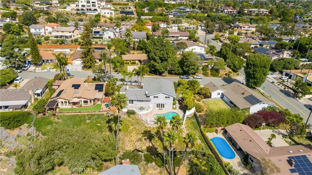 https://cdn.realtyfeed.com/cdn/127/306651020/e6fe8a1f47af4bc15f2edc05140b7e03.webp