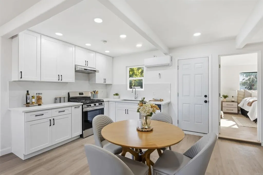 https://cdn.realtyfeed.com/cdn/127/306651025/c05555e1121ec1ea647ee4c35ff35181.webp