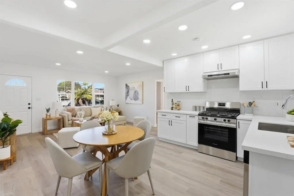 https://cdn.realtyfeed.com/cdn/127/306651025/eea0c4c692c2c2019f0d62d5746e6336.webp