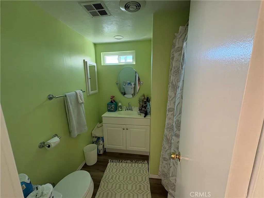 https://cdn.realtyfeed.com/cdn/127/306651119/1e04f5b50314a15f5a133d816e3c0995.webp