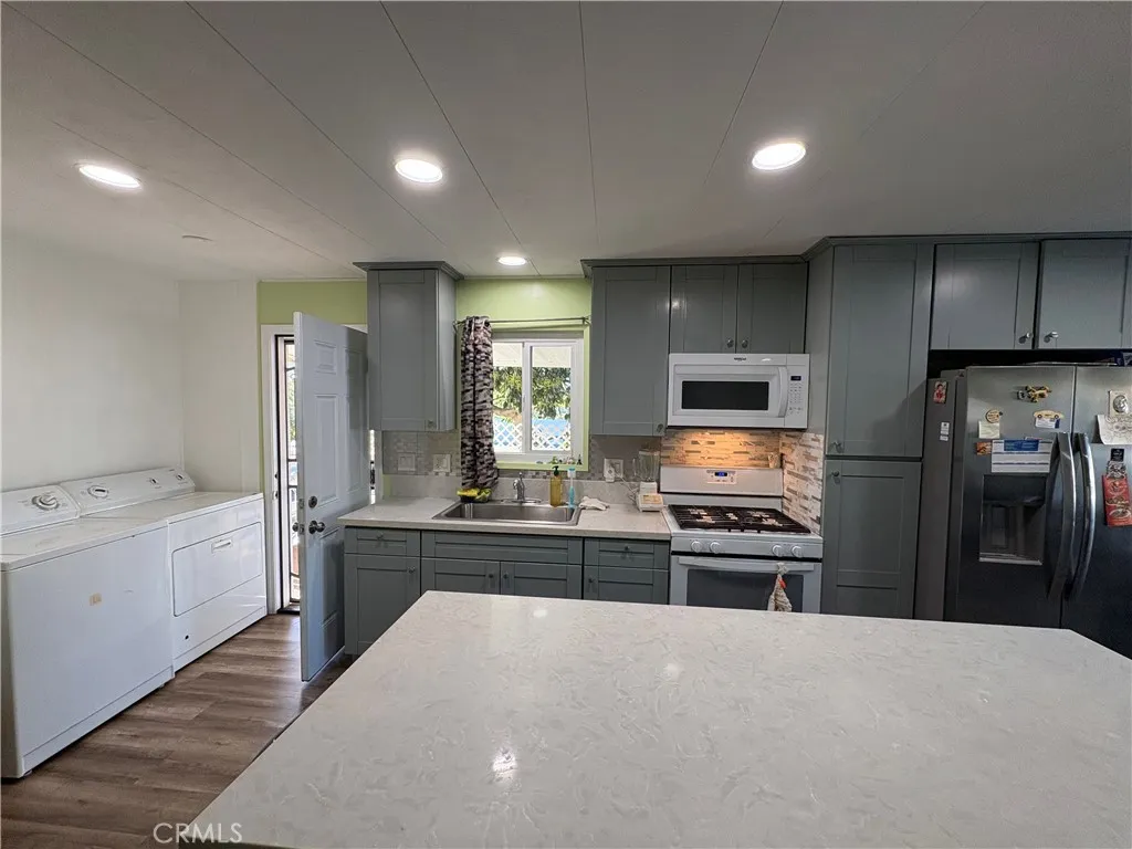 https://cdn.realtyfeed.com/cdn/127/306651119/da1e1b64805db911e01f3b5bfd049b65.webp